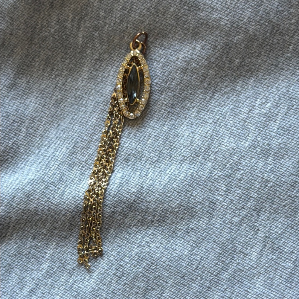 Elegant Gold and Silver Chain Dangle pendent